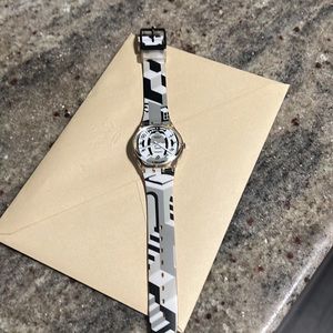 🔥SALE🔥Vintage Rare GB263 Unworn!!! Name of water is HIDING. Collectors Dream